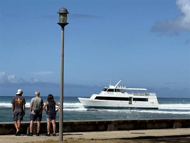 75-foot vessel ran aground at Kewalo Basin, none injured