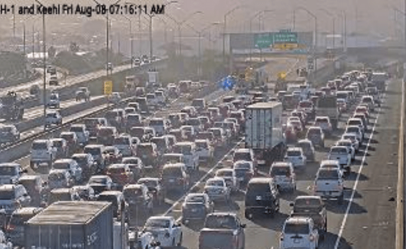 5-car crash on H-1 Freeway snarls morning commute