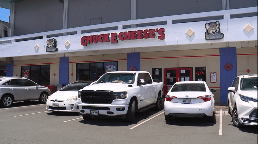 Token time’s up: Chuck E. Cheese Pearl City bids aloha