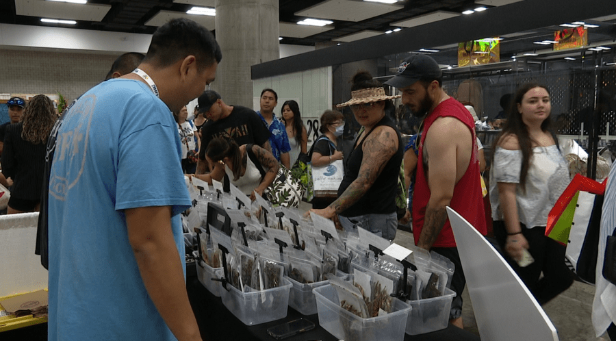 Worth the wait: Shoppers brave long lines for local finds