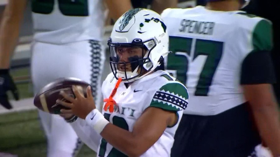 Hawaii Football falls to Arizona, Alejado leaves game injured in 2nd half
