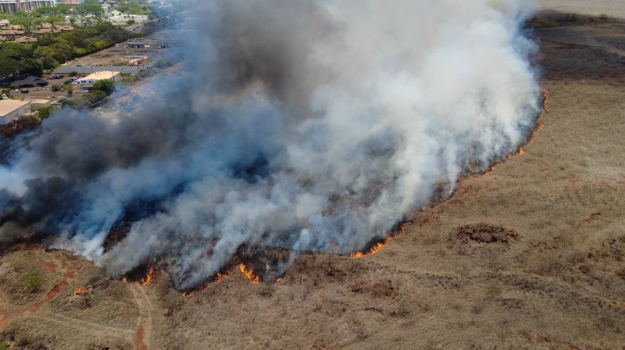 Kāʻanapali brush fire 100% contained: MFD