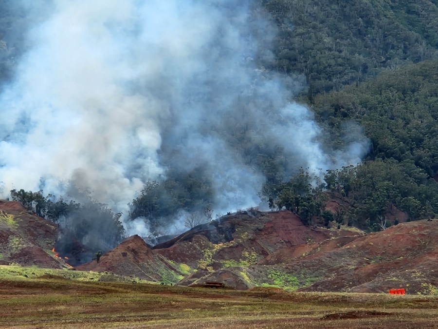 Firefighters battle fire at Schofield Barracks