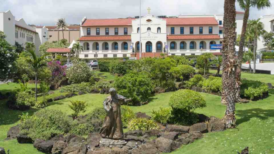 Chaminade University welcomes students to new school year