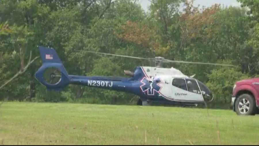 Two Pennsylvania state troopers shot, suspect is dead: police