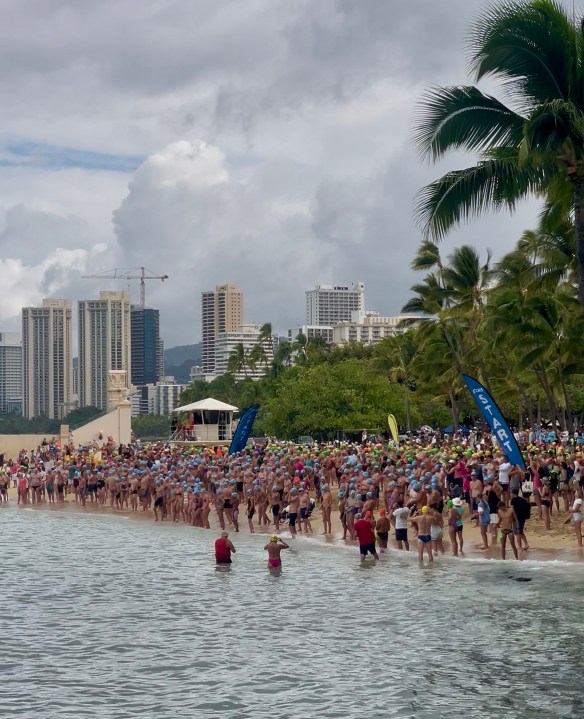 VIDEO: Over 800 swimmers turnout for annual Roughwater event at Waikiki