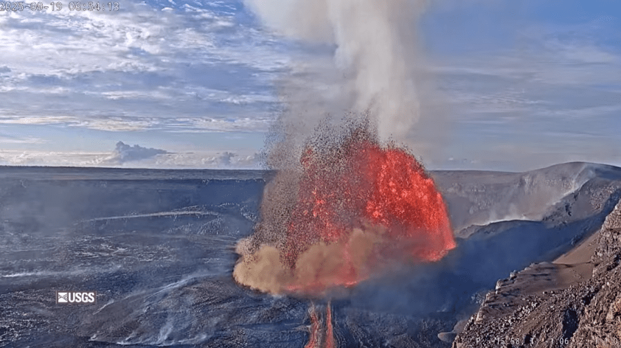 Pele stuns with episode 33 of Kīlauea eruption