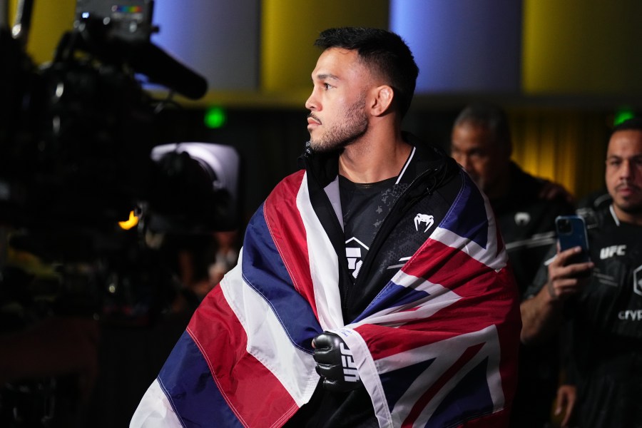Brad Tavares can make UFC history in France