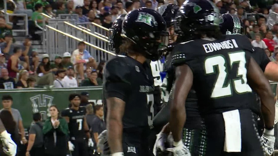 ‘Bows fall to Fresno State at home in a defensive battle