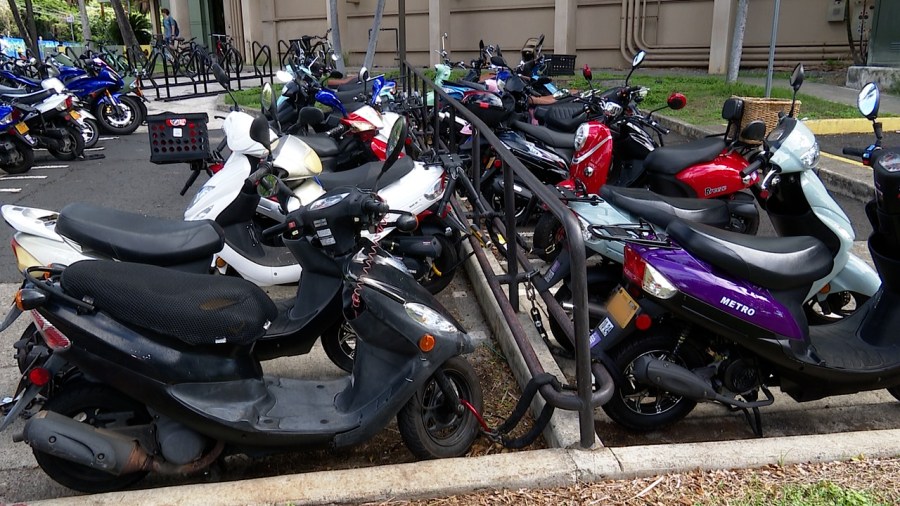 Hawai‘i tightens moped safety regulations