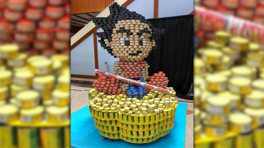 Sculptures made out of cans to hit Kahala Mall