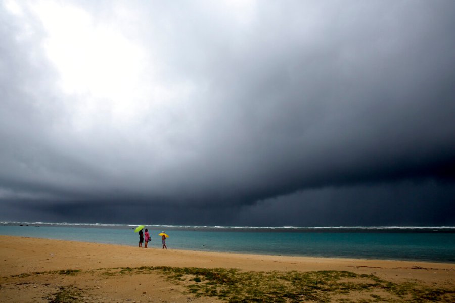 Officials warn of dangerous surf, rip currents as Hurricane Kiko moves North