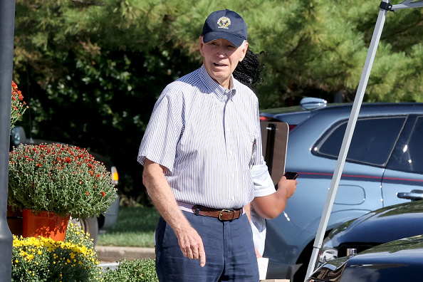 Former President Biden rings the bell after radiation treatment