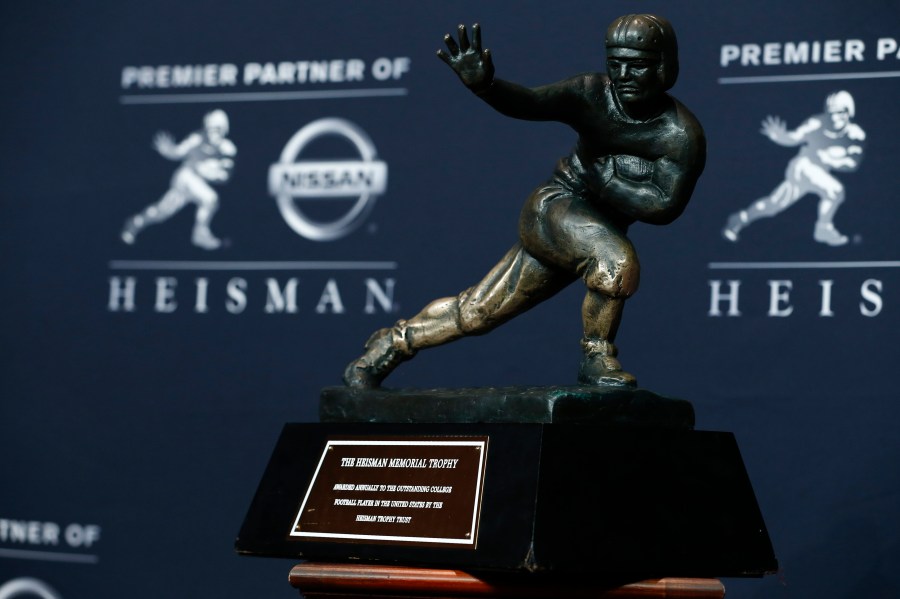 LINK: Vote for the next Hiesman Trophy winner