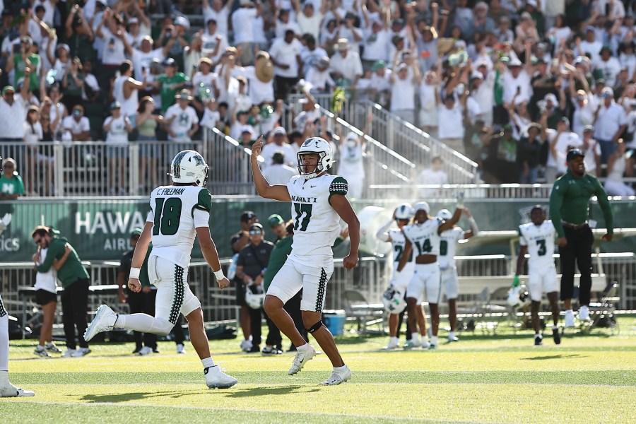 Hawaii’s “Tokyo Toe” Kansei Matsuzawa continues historic season