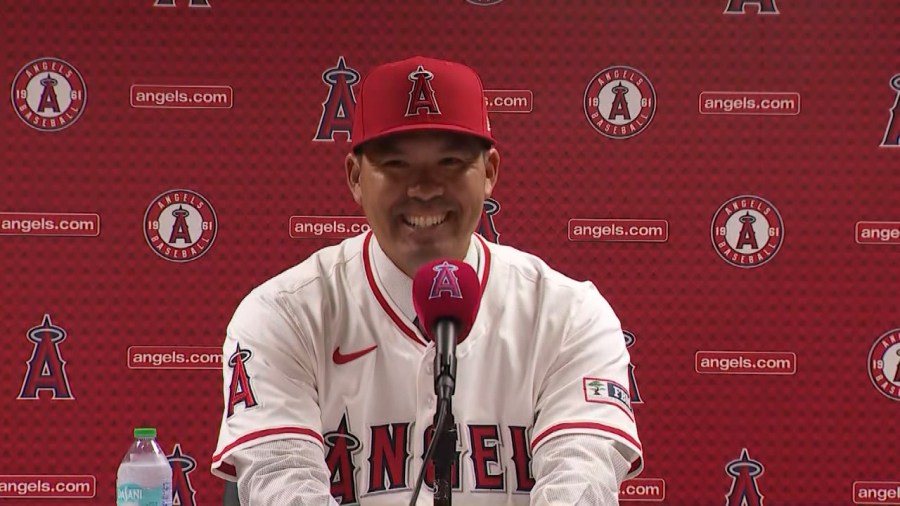 Maui’s Kurt Suzuki introduced as Angels new manager
