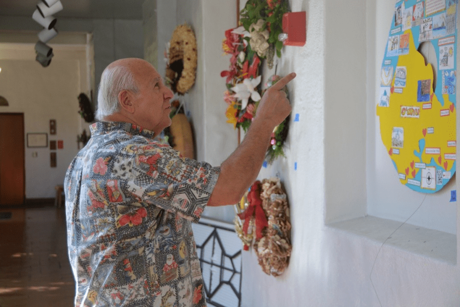 ‘Navigating by the stars’: Holiday wreath contest categories, awards