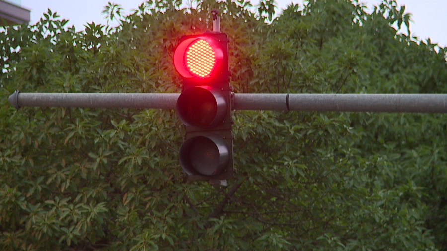No More Warnings: Oahu’s Red Light Speed Cameras Begin Issuing Citations Nov. 1