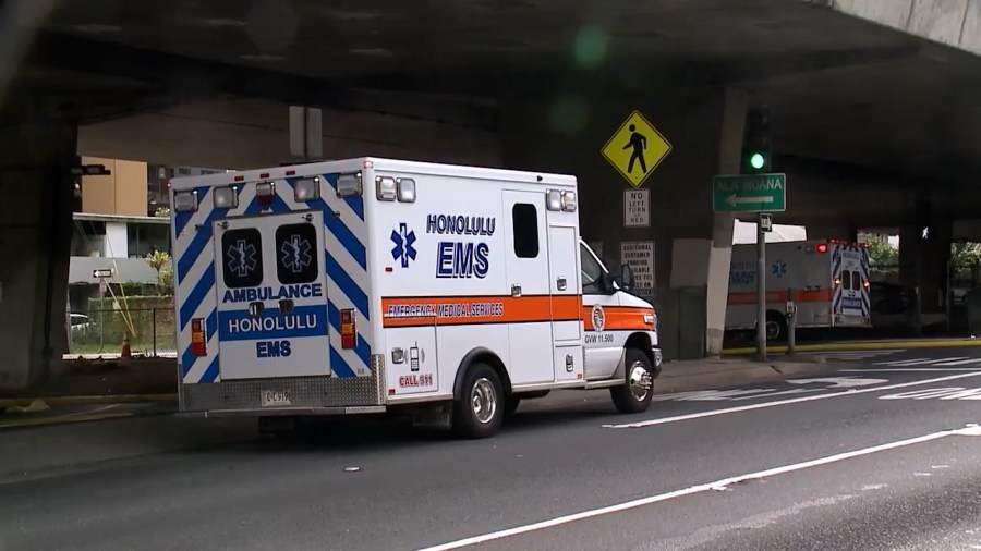 Pedestrian seriously injured on Farrington Highway in Maili area: EMS
