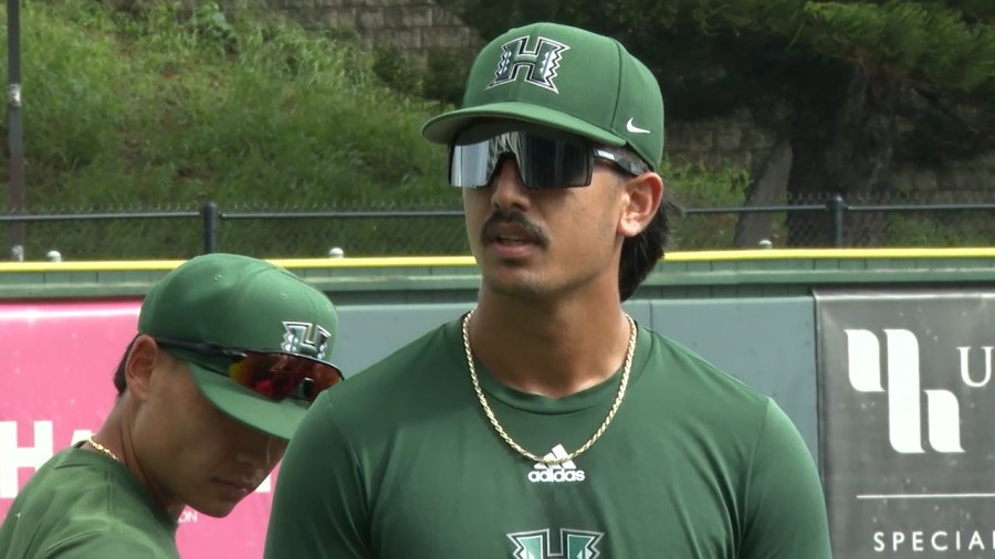 ‘Bows baseball hosts CSUN on Senior Weekend with playoff spot on the line